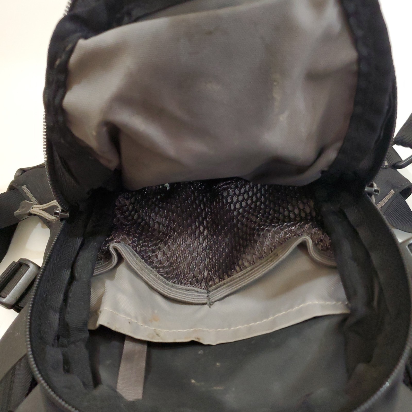 Camelbak M.U.L.E. Hydration Hiking Gray/Black Backpack **No Bladder!!!**