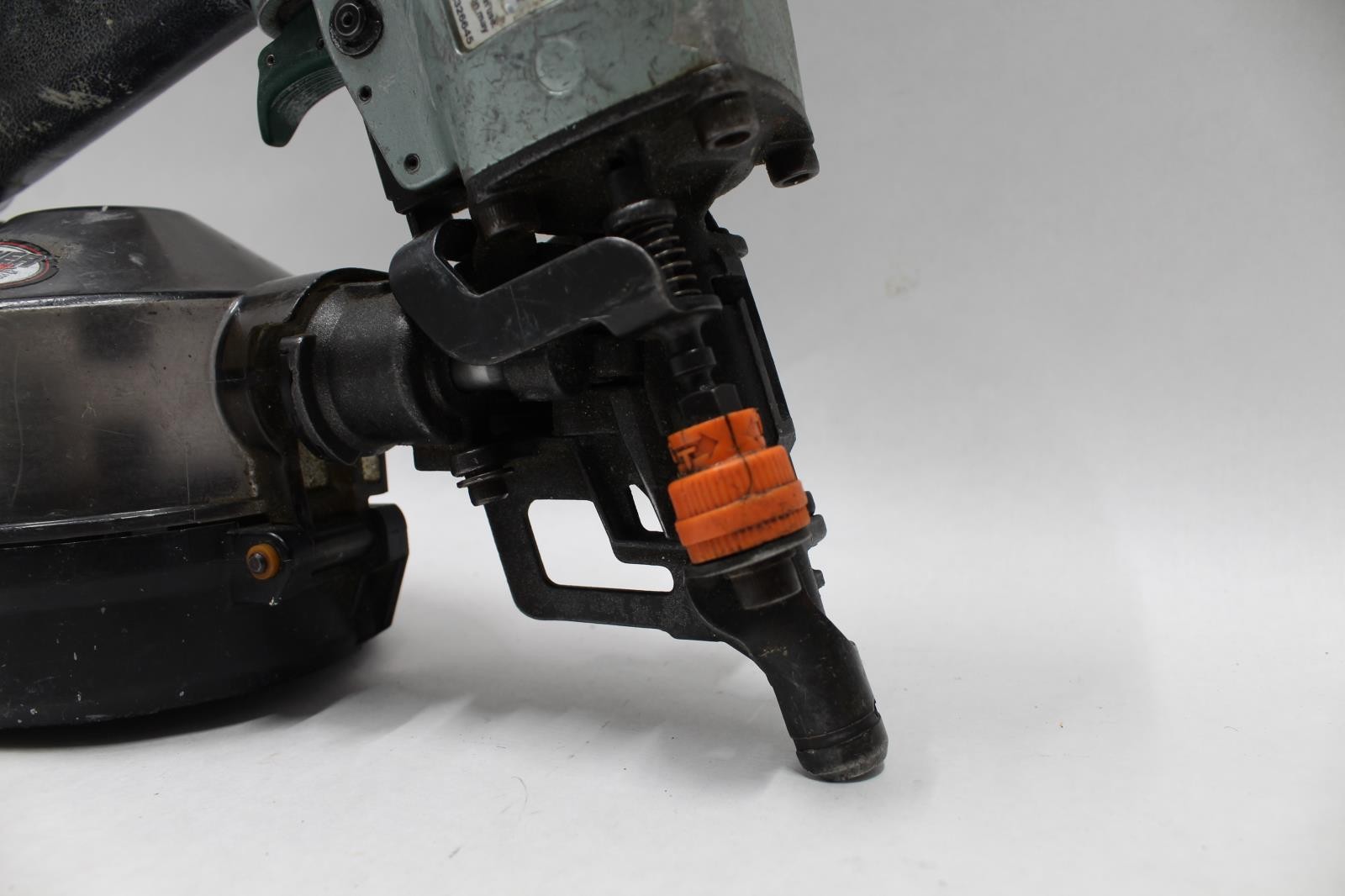 Hitachi 2-1/2" Pneumatic Coil Nailer, NV 65AH2