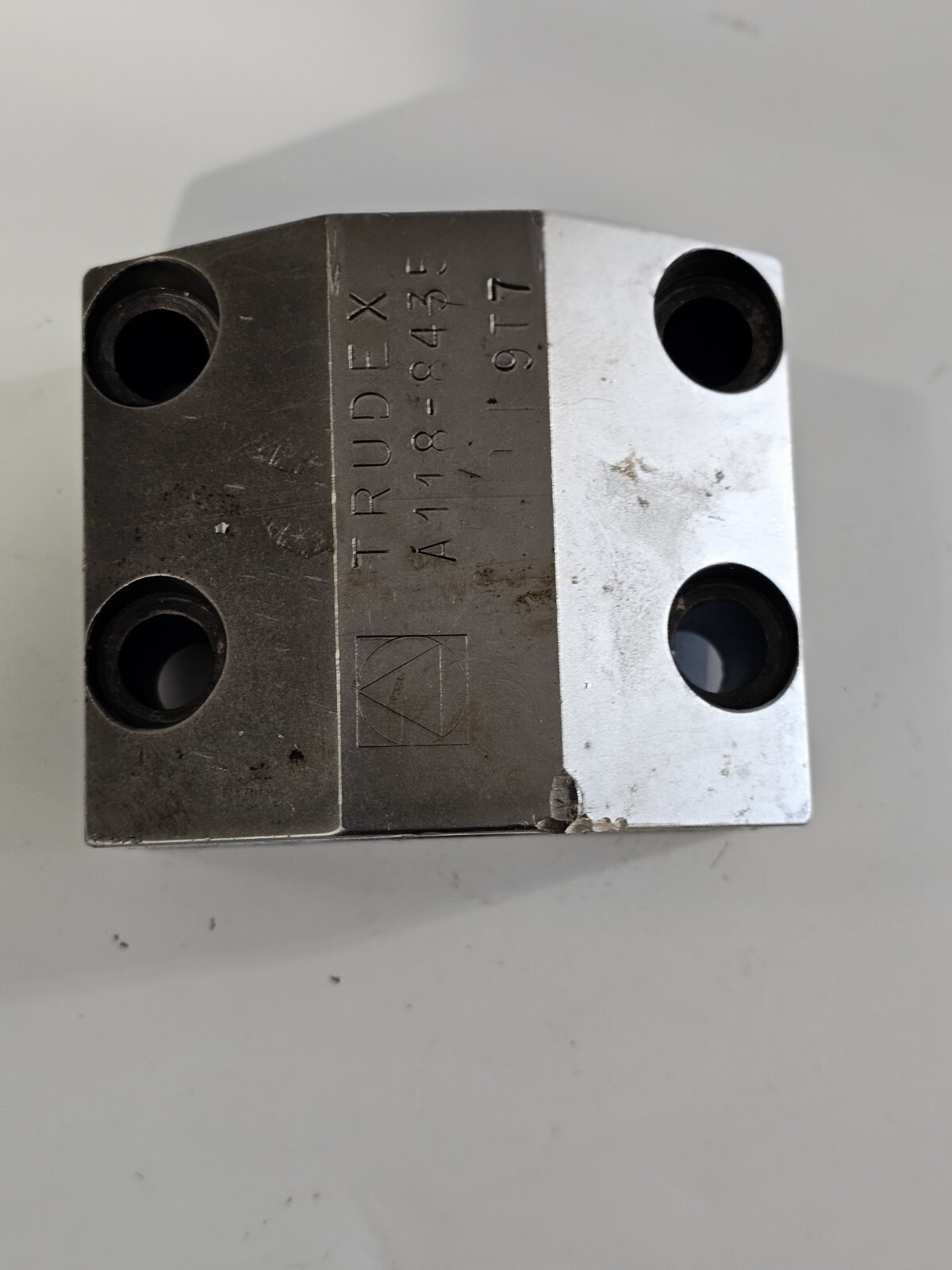 1-1/2" ID TURRET TOOL BLOCK OKUMA LB 80MM x 45MM SIMILIAR TO TRUDEX A118-8435
