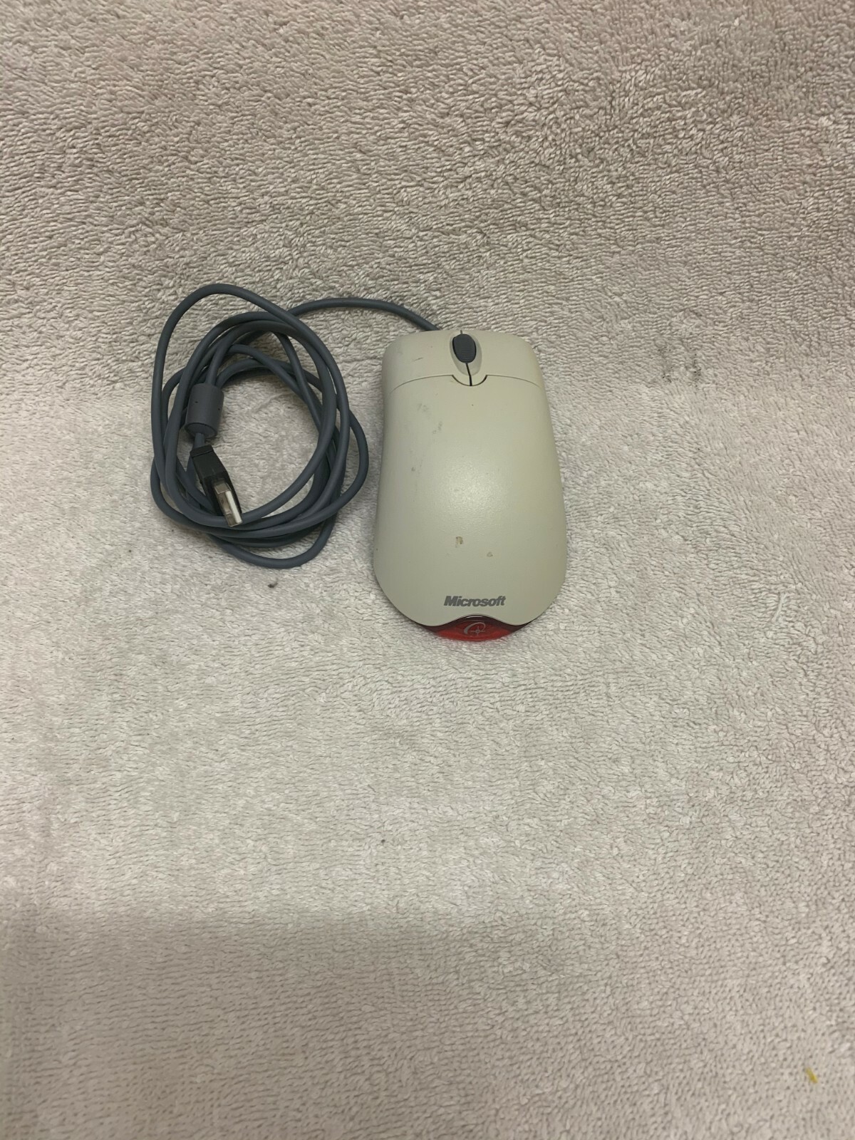 Microsoft Wheel Mouse Optical USB and PS/2 Compatible X08-71118