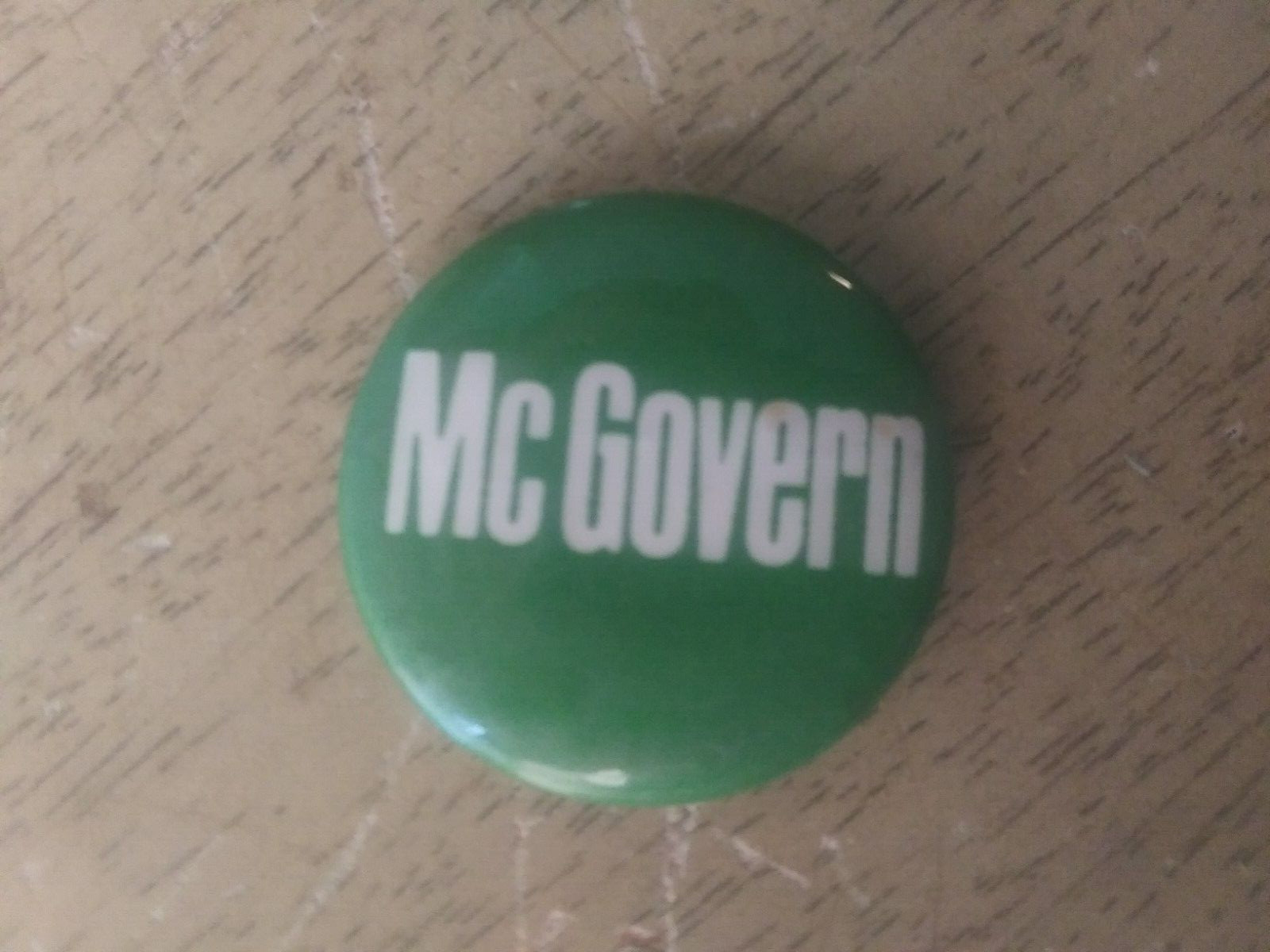 George McGovern Pin Back Campaign Button Presidential Green & White