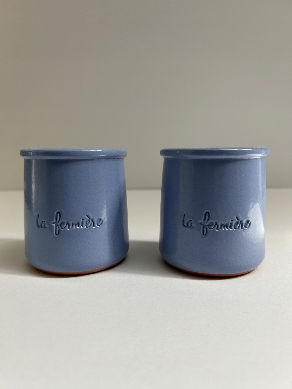 2 Periwinkle Blue La Fermiere Glazed Yogurt Pots Terracotta