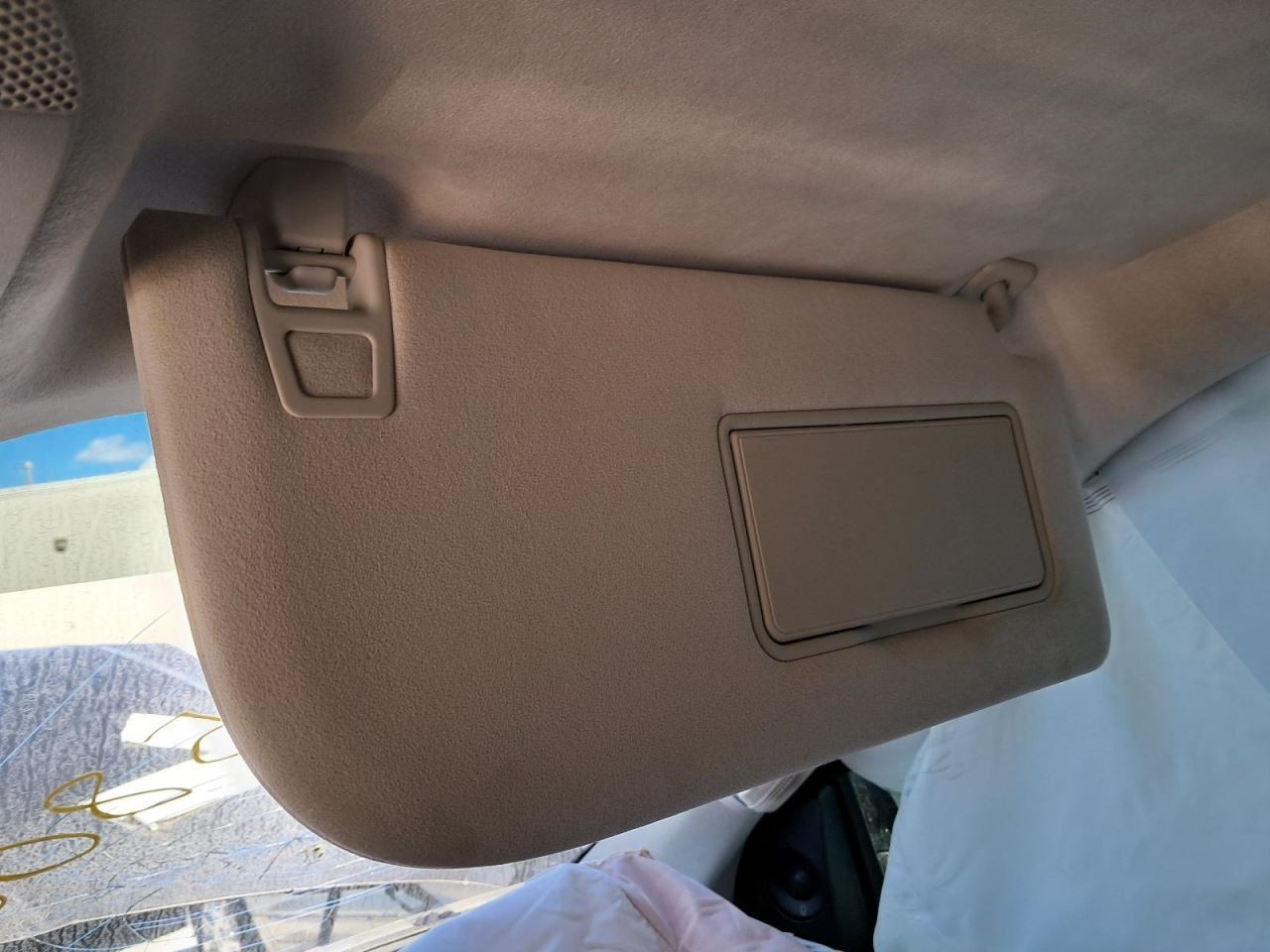 NAVIGATOR 2019 Glove Box 4825072