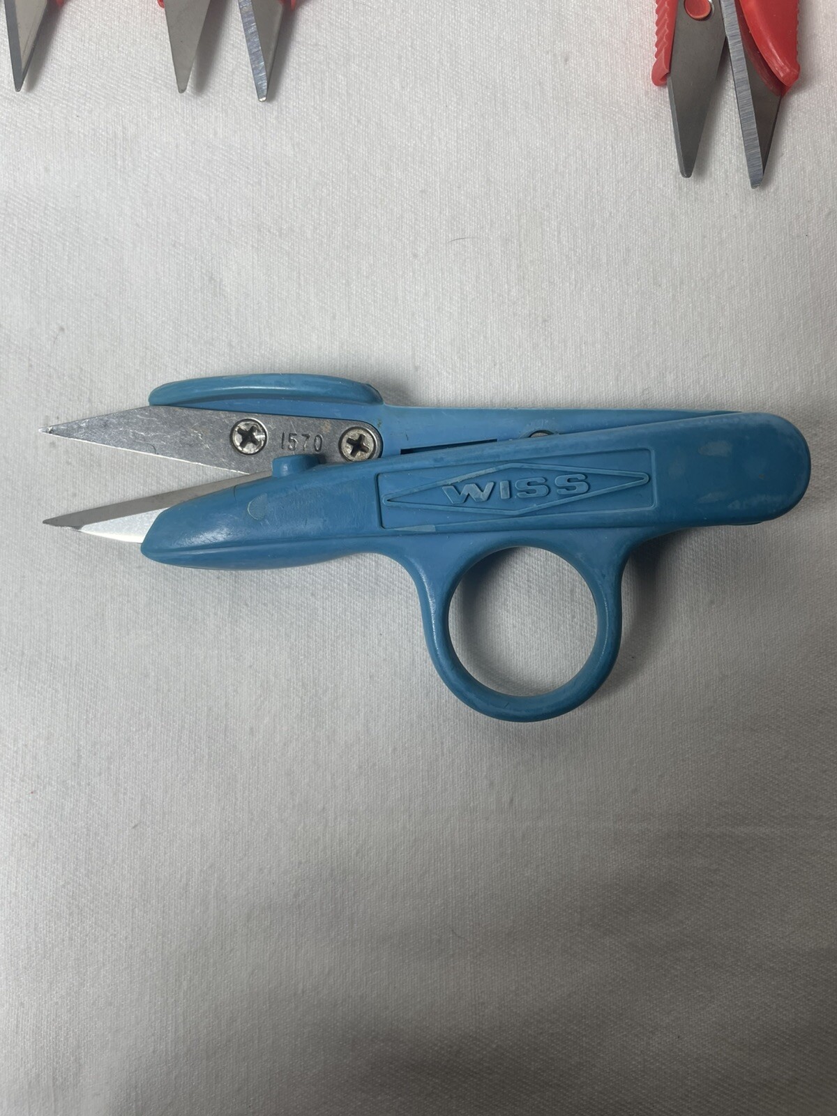 Wiss Quick Clip Speed Cutter Scissors And 4 Red Unbranded Quick Clips Lot Of 5