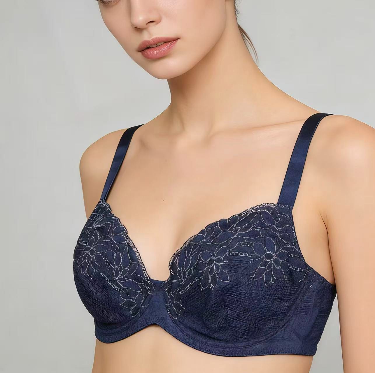 E et D S700721 Floral Embroidered Full Coverage Bra wf Supportive Underwire
