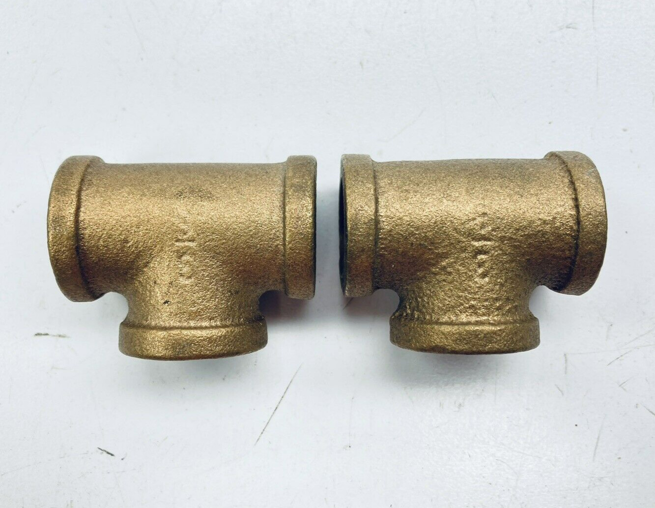 LOT OF 2 BRASS PIPE TEE FITTINGS 3/8" x 3/8" x 3/8" FEMALE PIPE SIZE