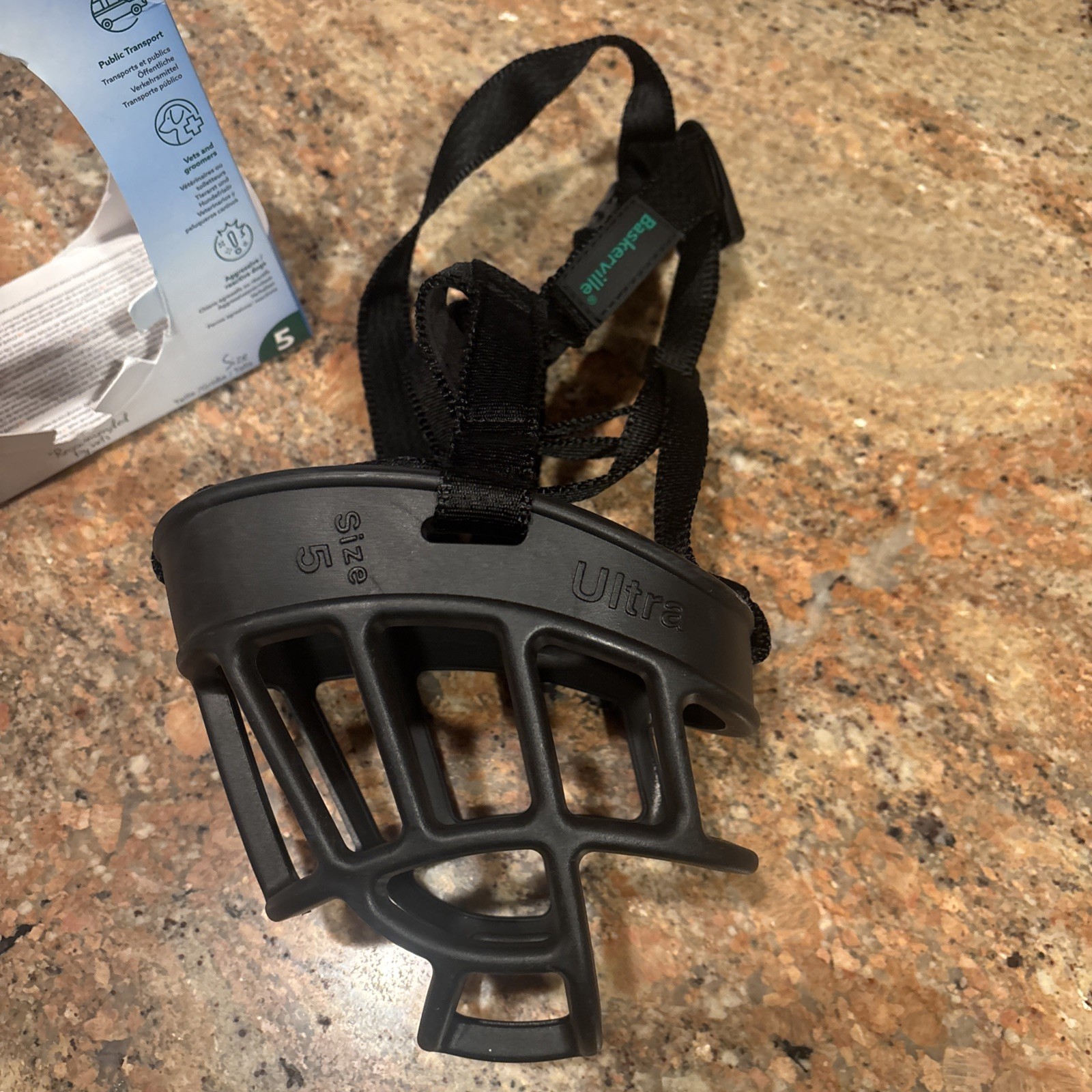 BASKERVILLE, SIZE 5 ULTRA DOG MUZZLE, NWOT