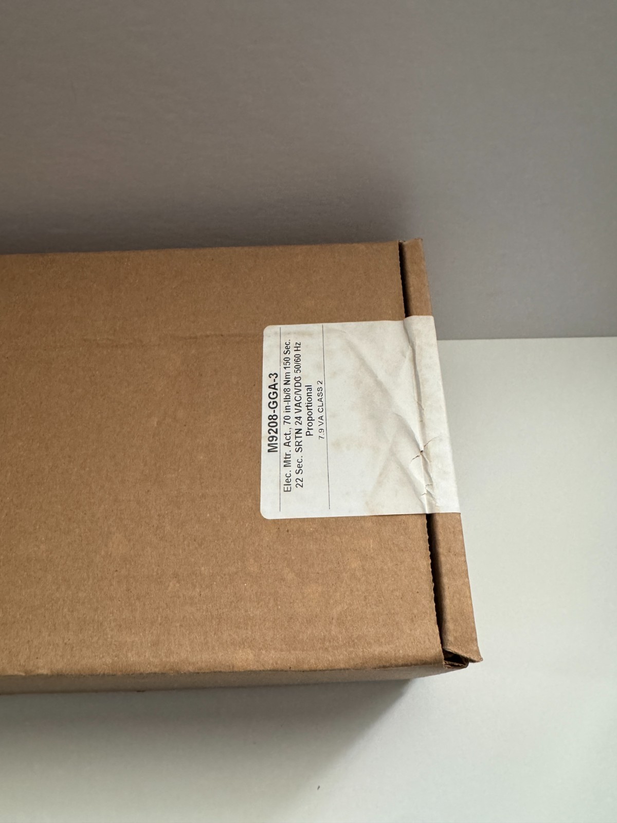 JOHNSON CONTROLS M9208-GGA-3 / M9208GGA3 (NEW IN BOX) Damper Actuator