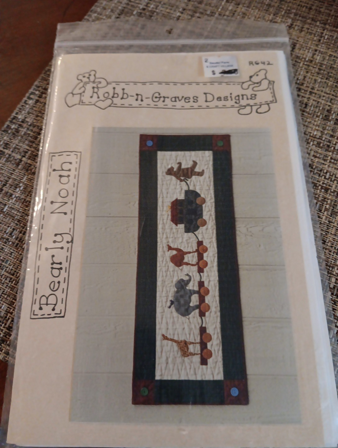Robb-n-Graves Designs #RG42 BEARLY NOAH-16.25"x44" Wallhanging Quilt Pattern NEW