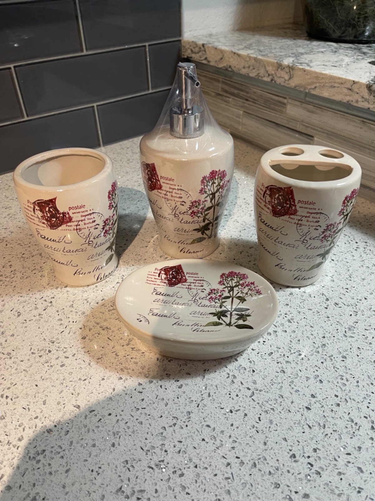4 PCS Bathroom Accessory Set Paris Postal Floral Design - Brand New!