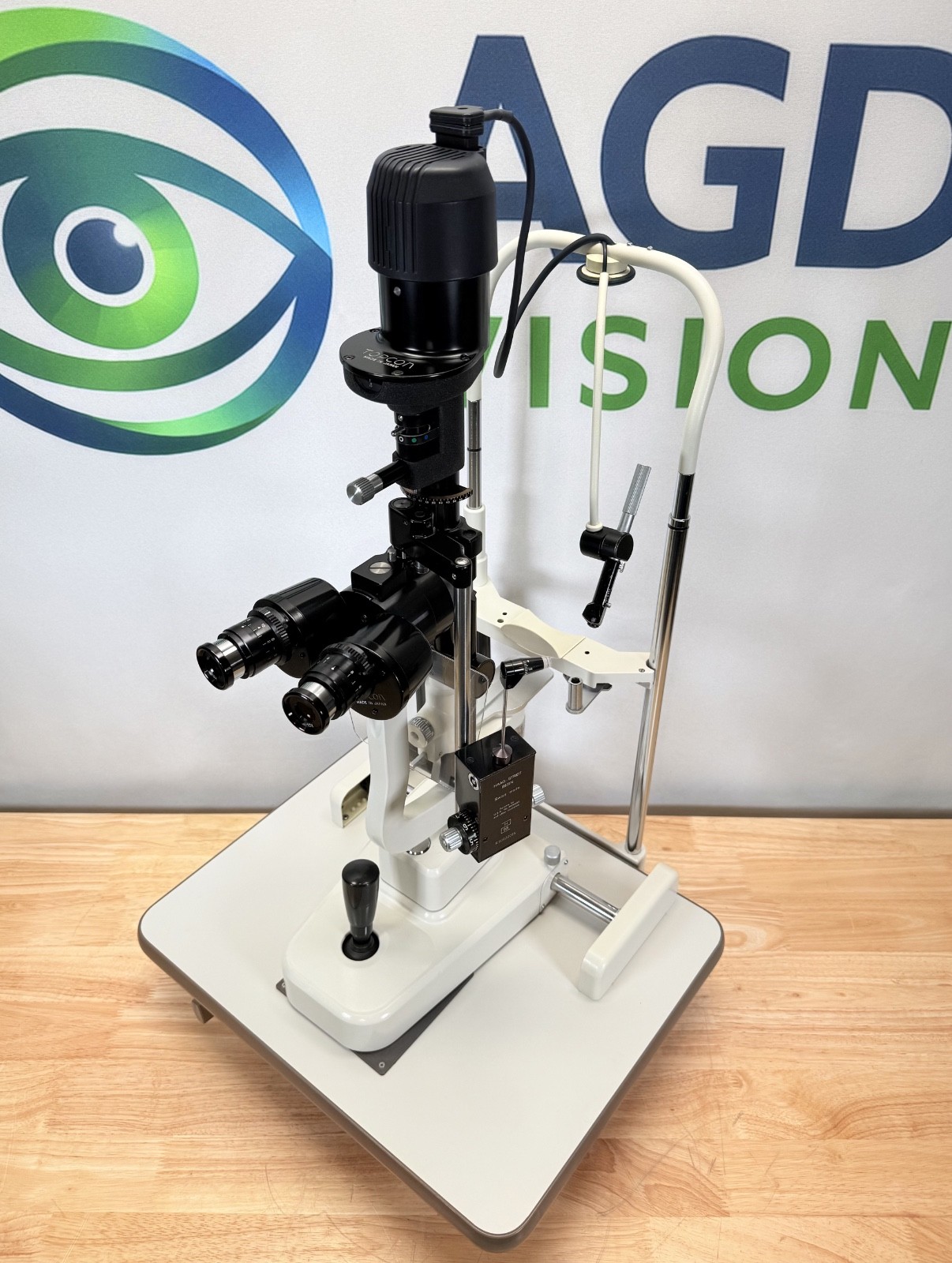 Topcon SL-3E Slit Lamp w/ Haag Streit Tonometer