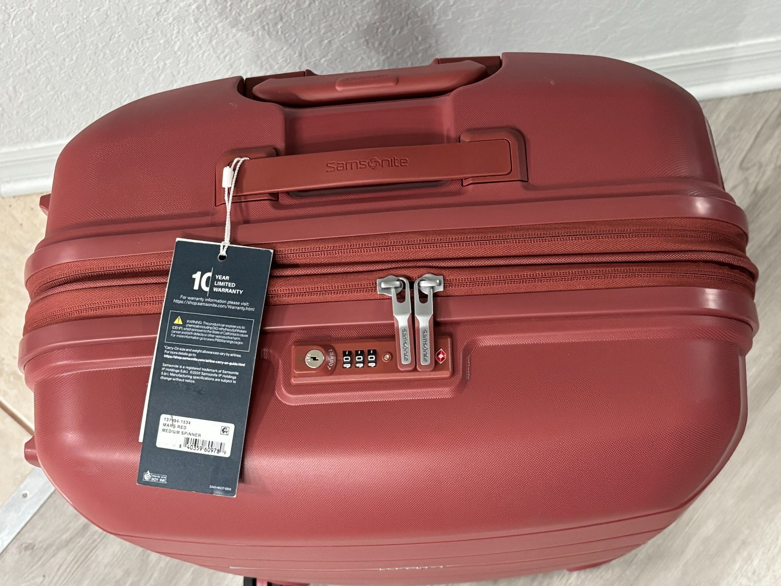 Samsonite Outline Pro Medium Spinner Suitcase Color: Mars Red