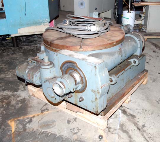 Pratt & Whitney 36" Tilting Rotary table (Inv.16738)