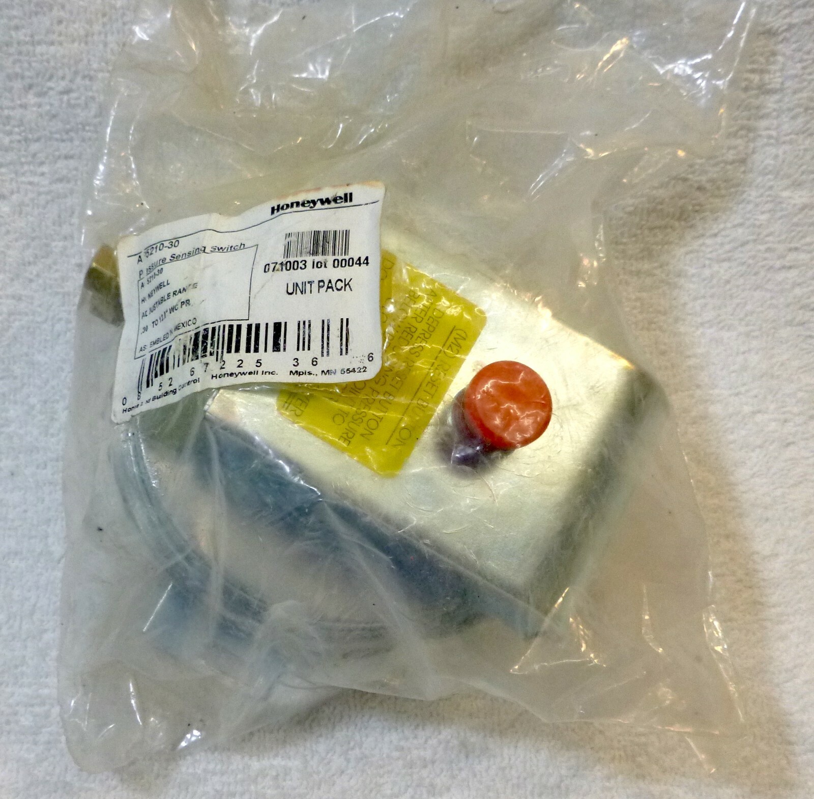 Honeywell Pressure Sensing Switch 5210-30 Reset Button - NEW