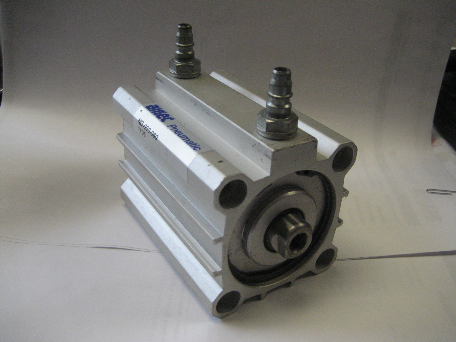 AIRTEC PNEUMATIC CYLINDER  # ND-050-060 STROKE: 2.477"  BORE: 2"