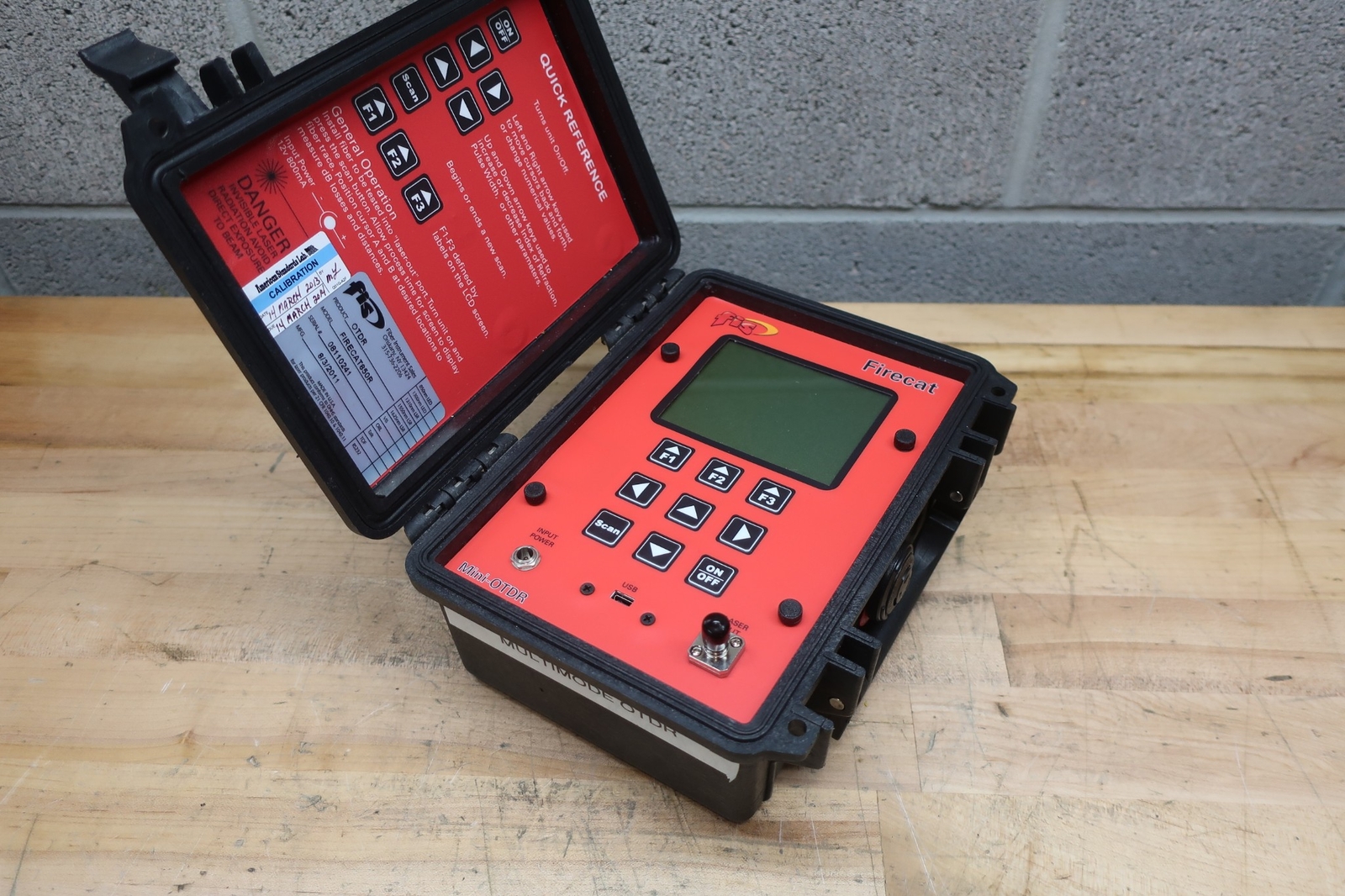 FIS FIRECAT850R OTDR Multimode 850nm Single Wavelength Ruggedized