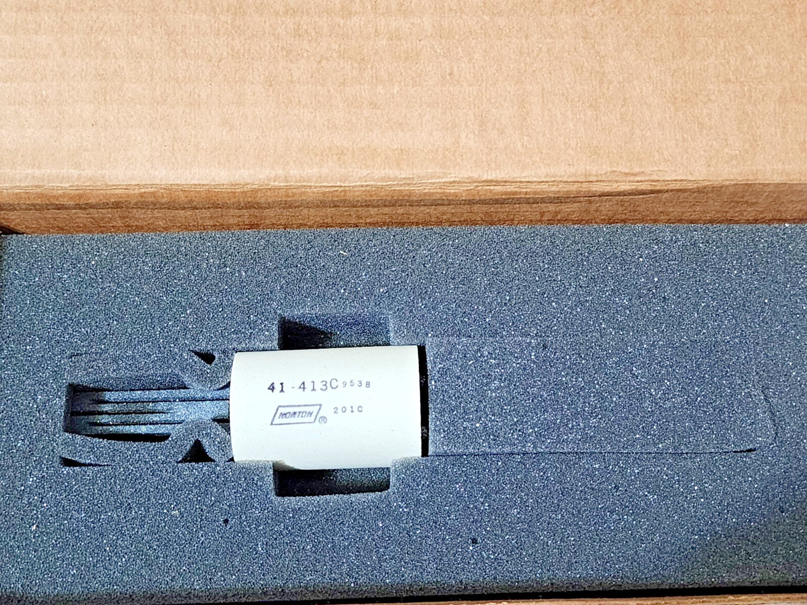 OEM Norton 41-413C / 41-413 Robertshaw 87197S Hot Surface Ignitor- Carlin 87197