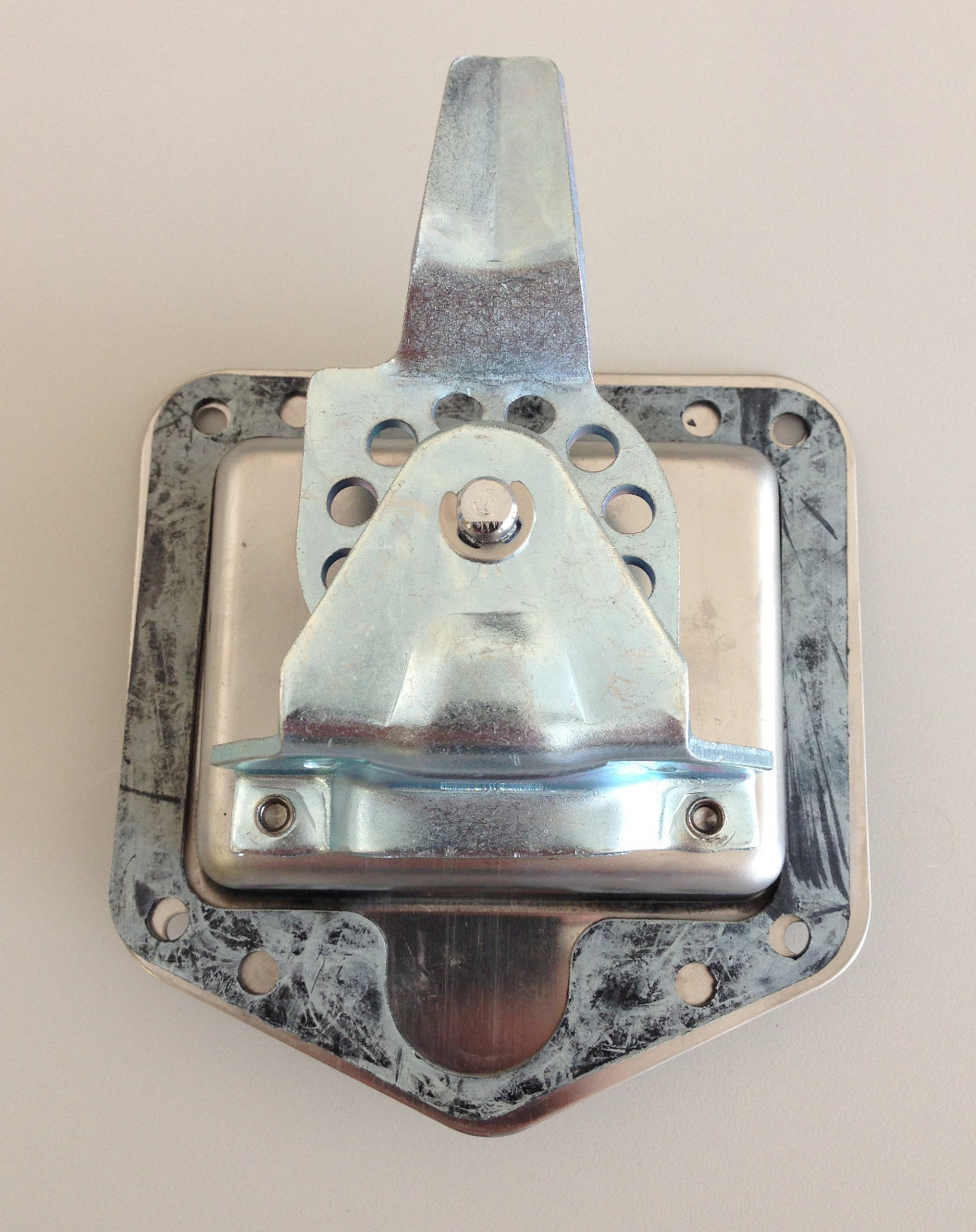 T - HANDLE HEAVY DUTY INDUSTRIAL LOCKS. Part # 115