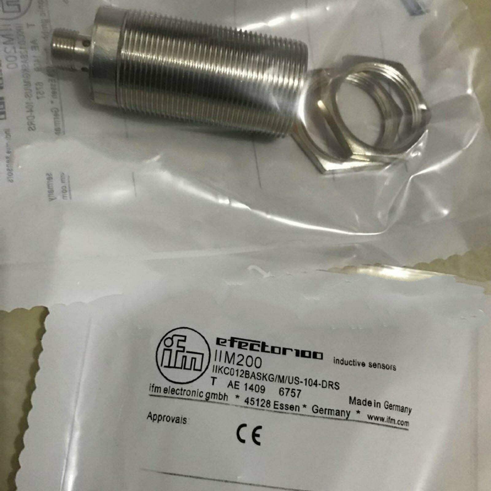 IFM IIM200 Proximity Switch New