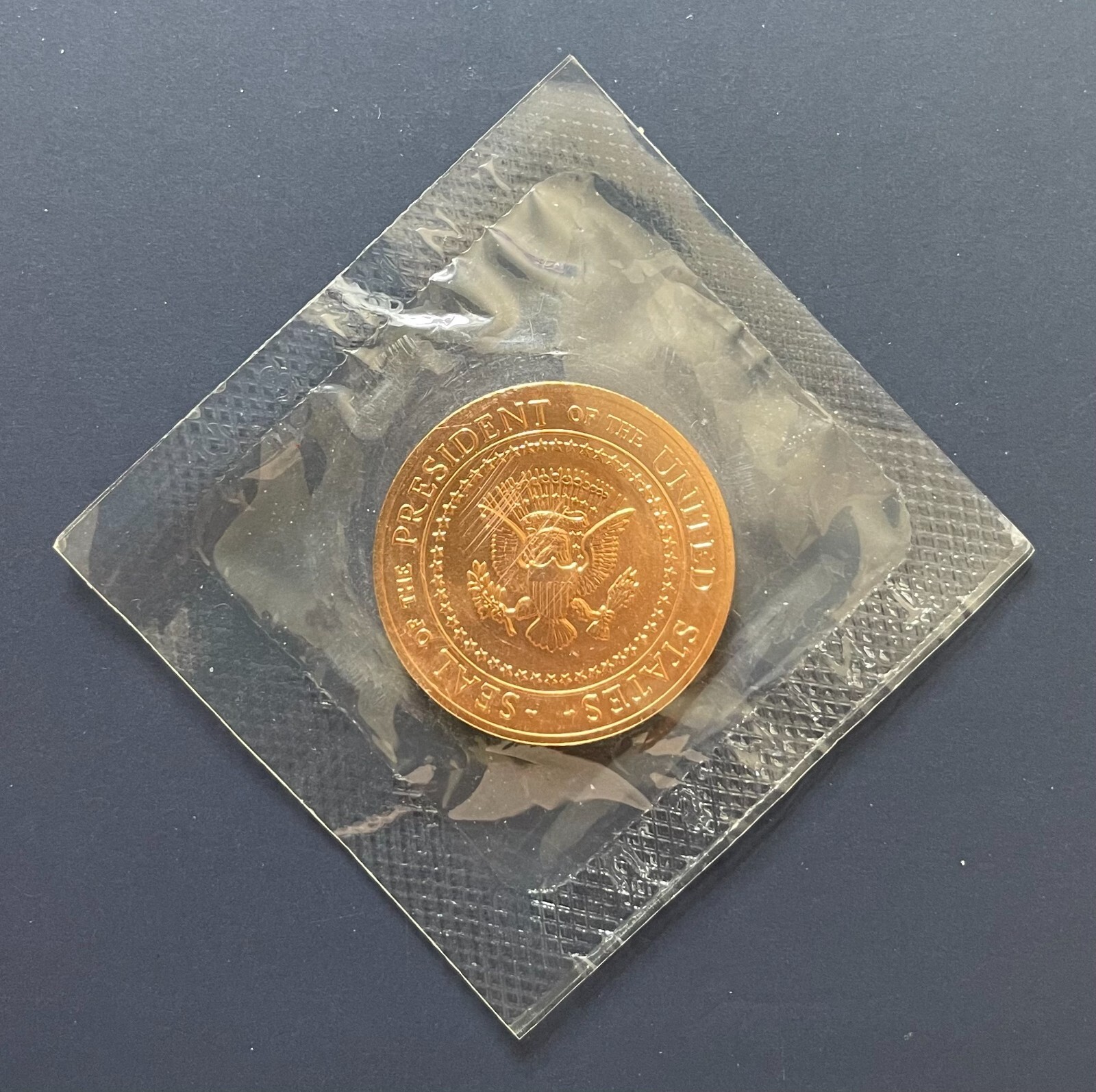 Seal of the President of the United States White House Coin Great condition