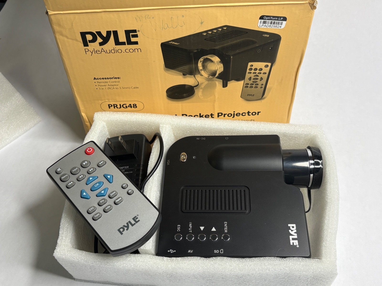 PYLE PRJG48 Mini Compact Pocket Projector Full HD 1080p Support NOB B1