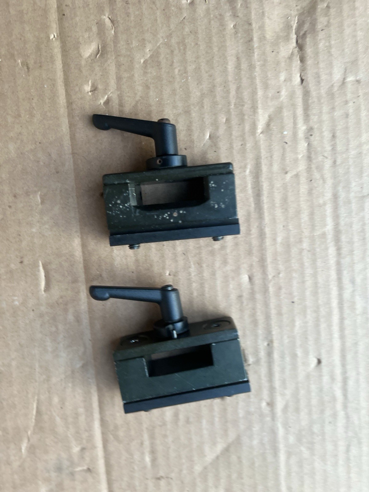 PAIR QUANTUM 600, Q6 Edge, HD Single-Post Armrests Receiver/mount Only