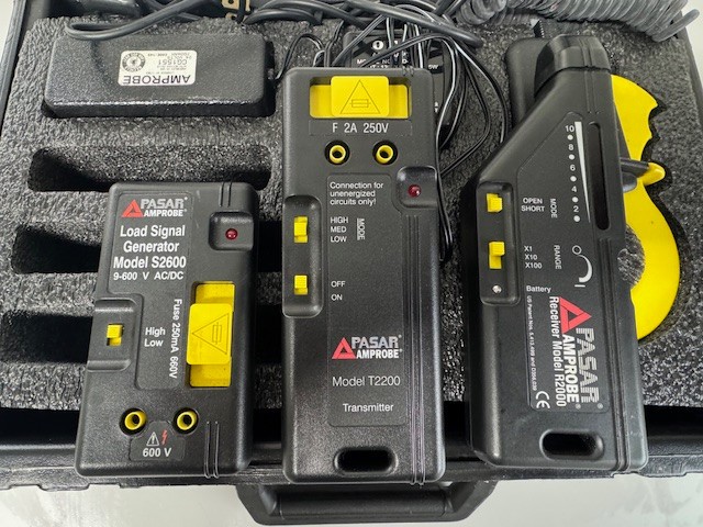 Amprobe Advanced Tracer Kit Model AT-2000/AT-2005