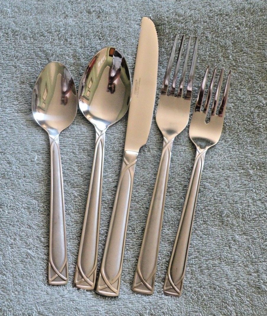 CROSSROAD SAND - Cambridge Silver China Stainless Flatware / Silverware - CHOICE