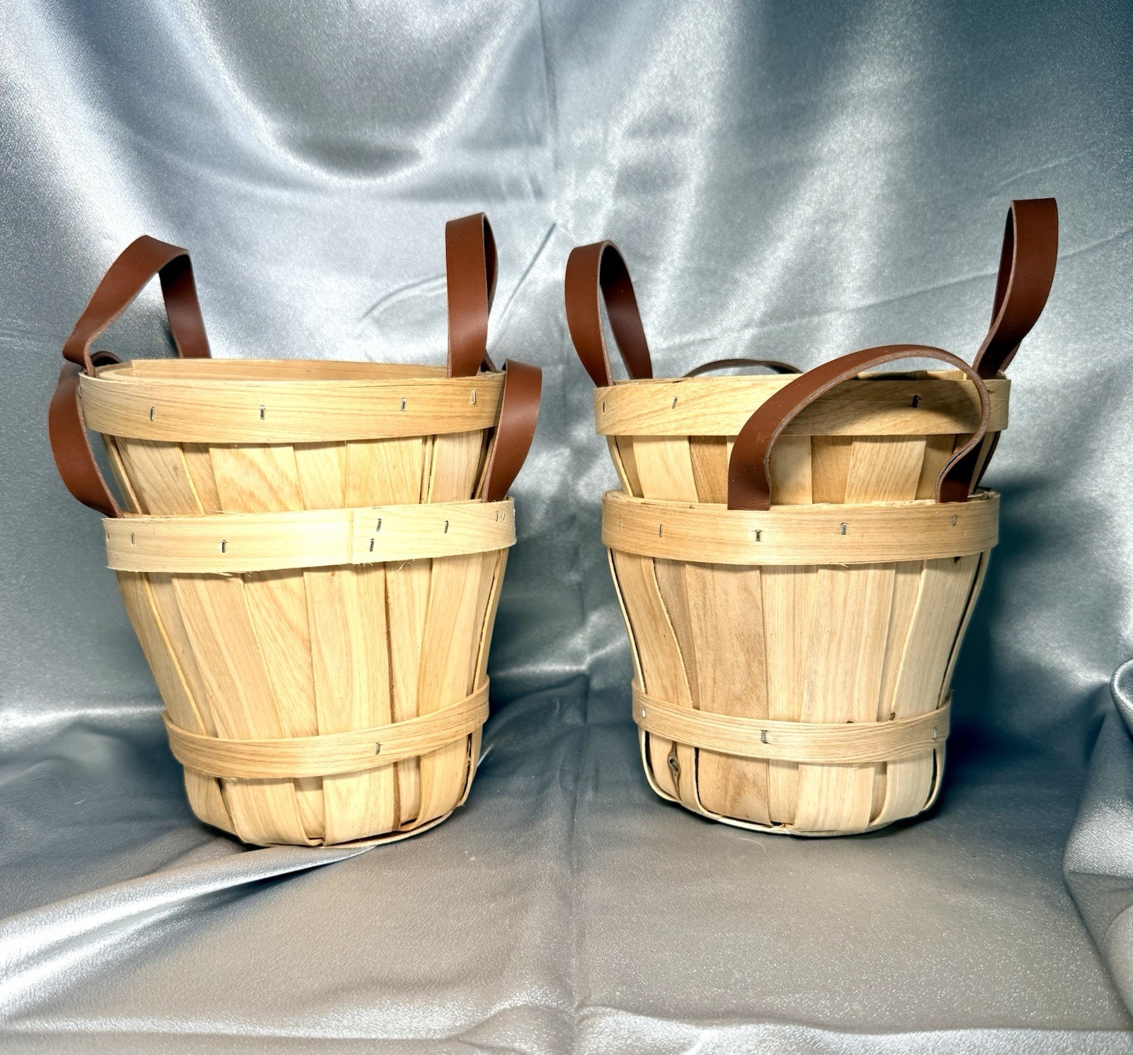 NEW Natural Bushel Style Wicker Baskets Faux Leather Handles ~ 7"X 5”~ Set of 4