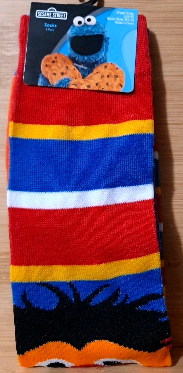 Sesame Street Bert & Ernie Crew Socks – Sock Size 10-13 – Novelty – NEW