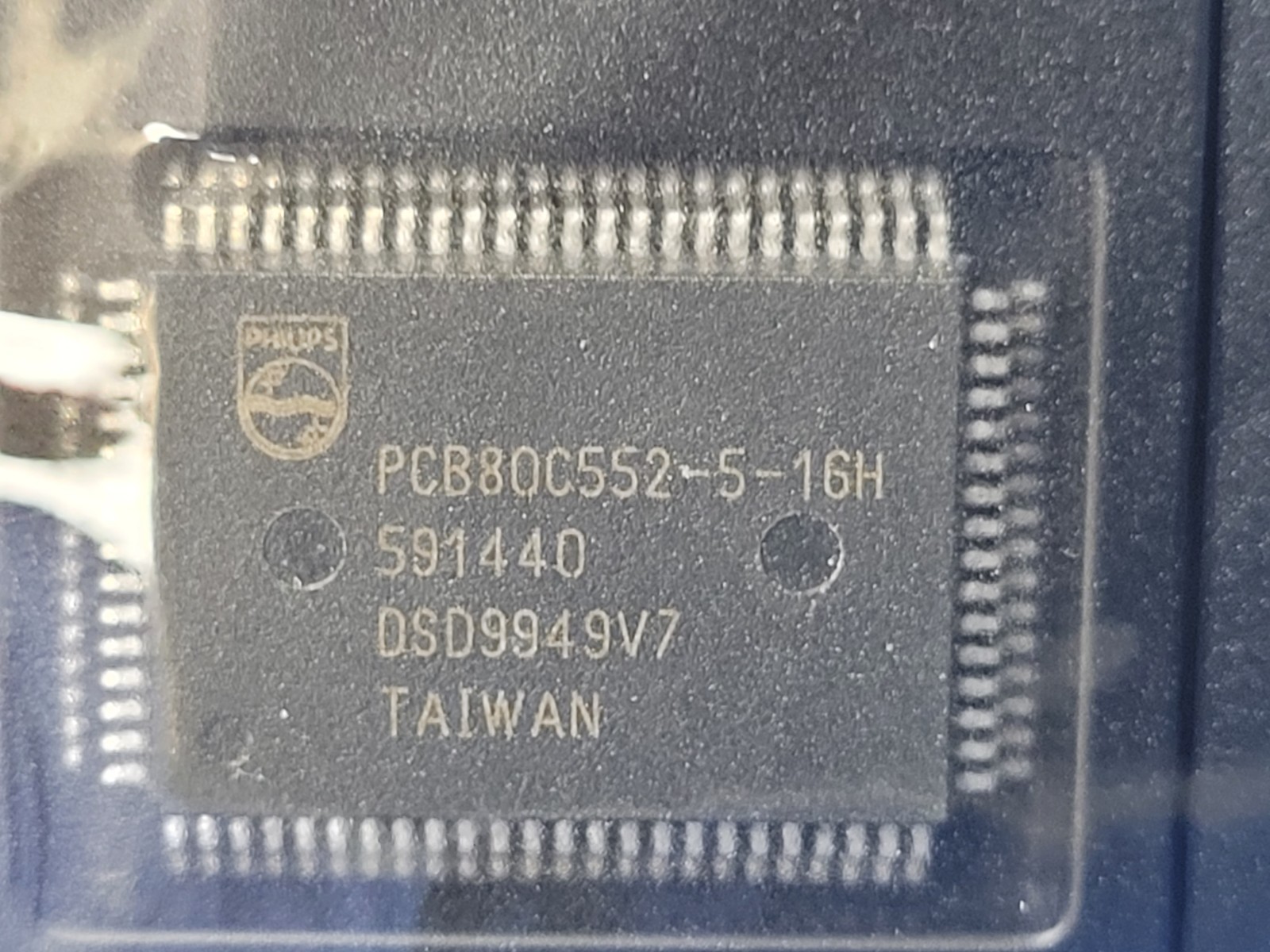 (1 PC) PCB80C552-5-16H PHILIPS Microcontroller 8-Bit 8051 CPU 16MHz CMOS PQFP80