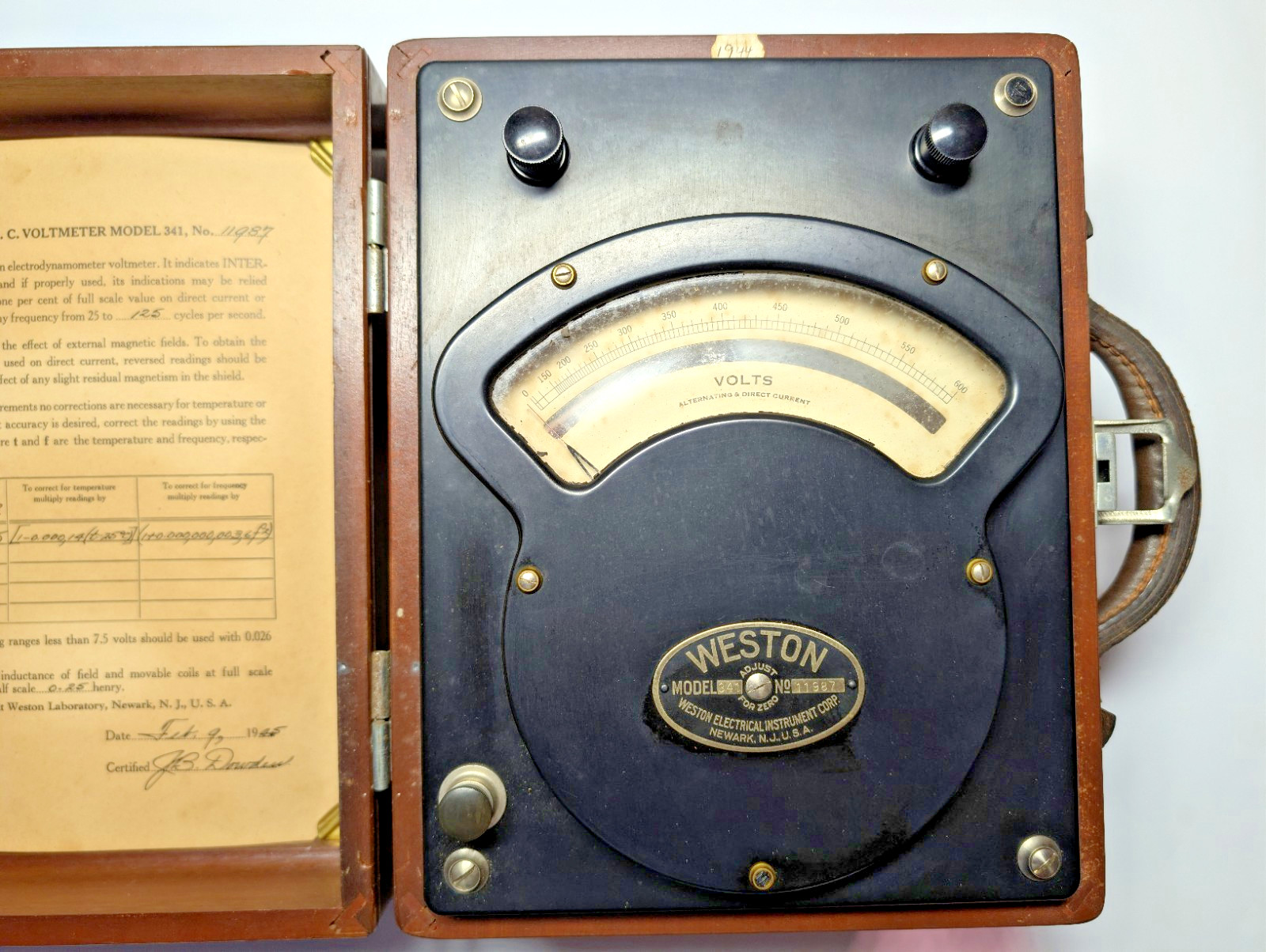 Vintage Antique Weston Model 341 Precision AC/DC Voltmeter (1945)