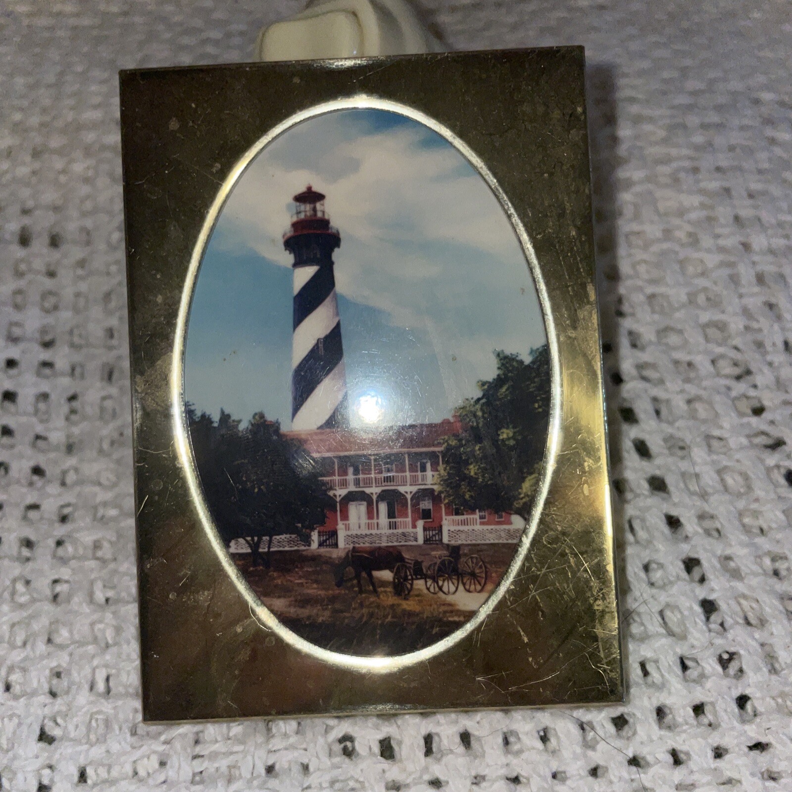 Vintage Nightlight With Lighthouse Scene In Frame Works