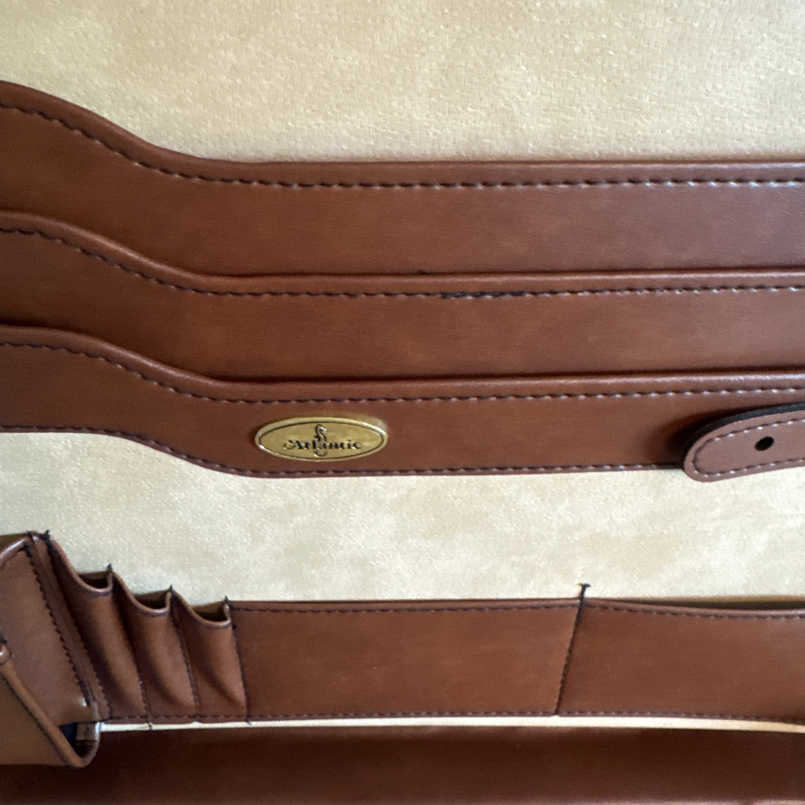 Vintage Atlantic Leather Briefcase in Great Condition 18.5 x 14.5 x 4.5 inches