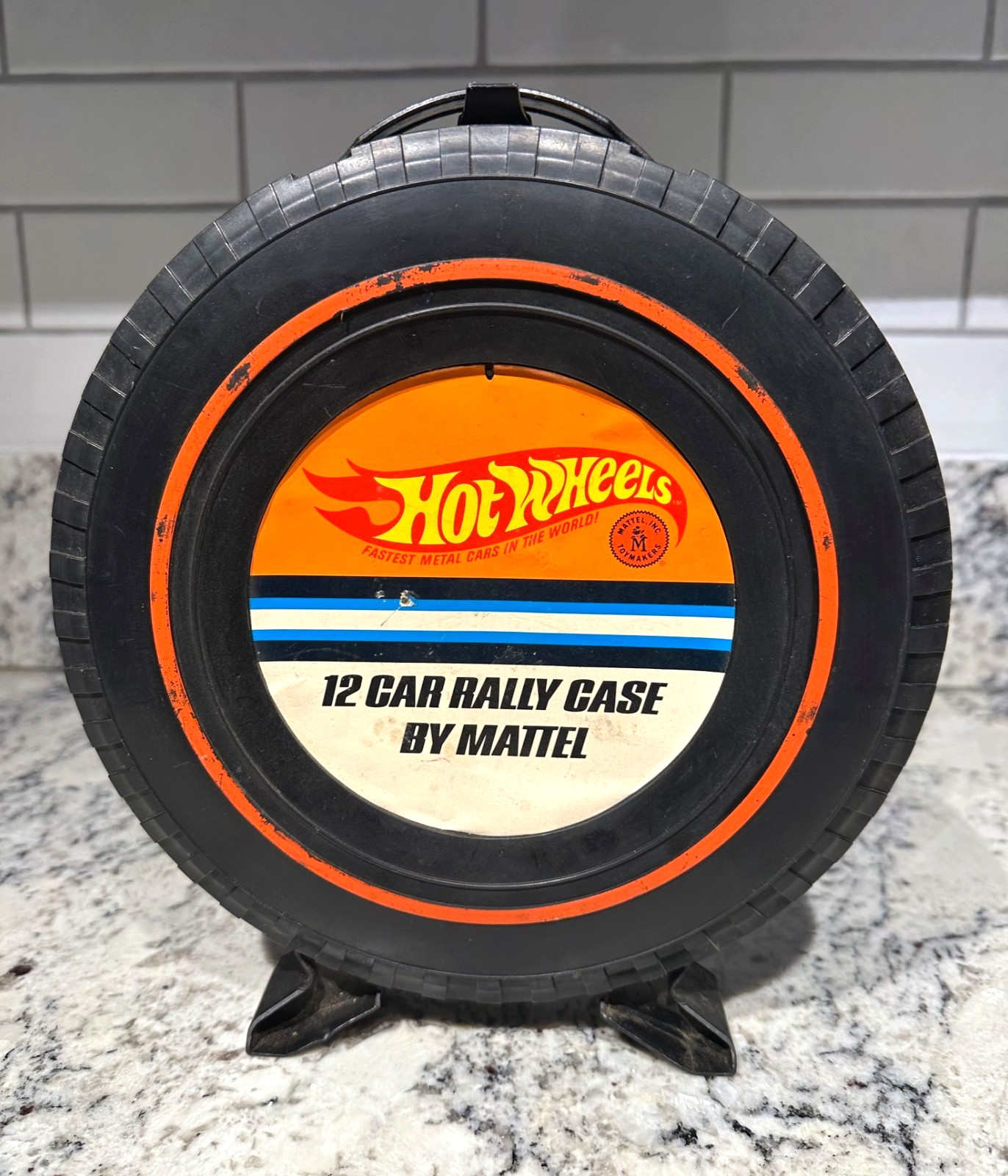 HOT WHEELS Vintage 1967 Mattel 12 Car Black Rally Case Red Line Made in USA