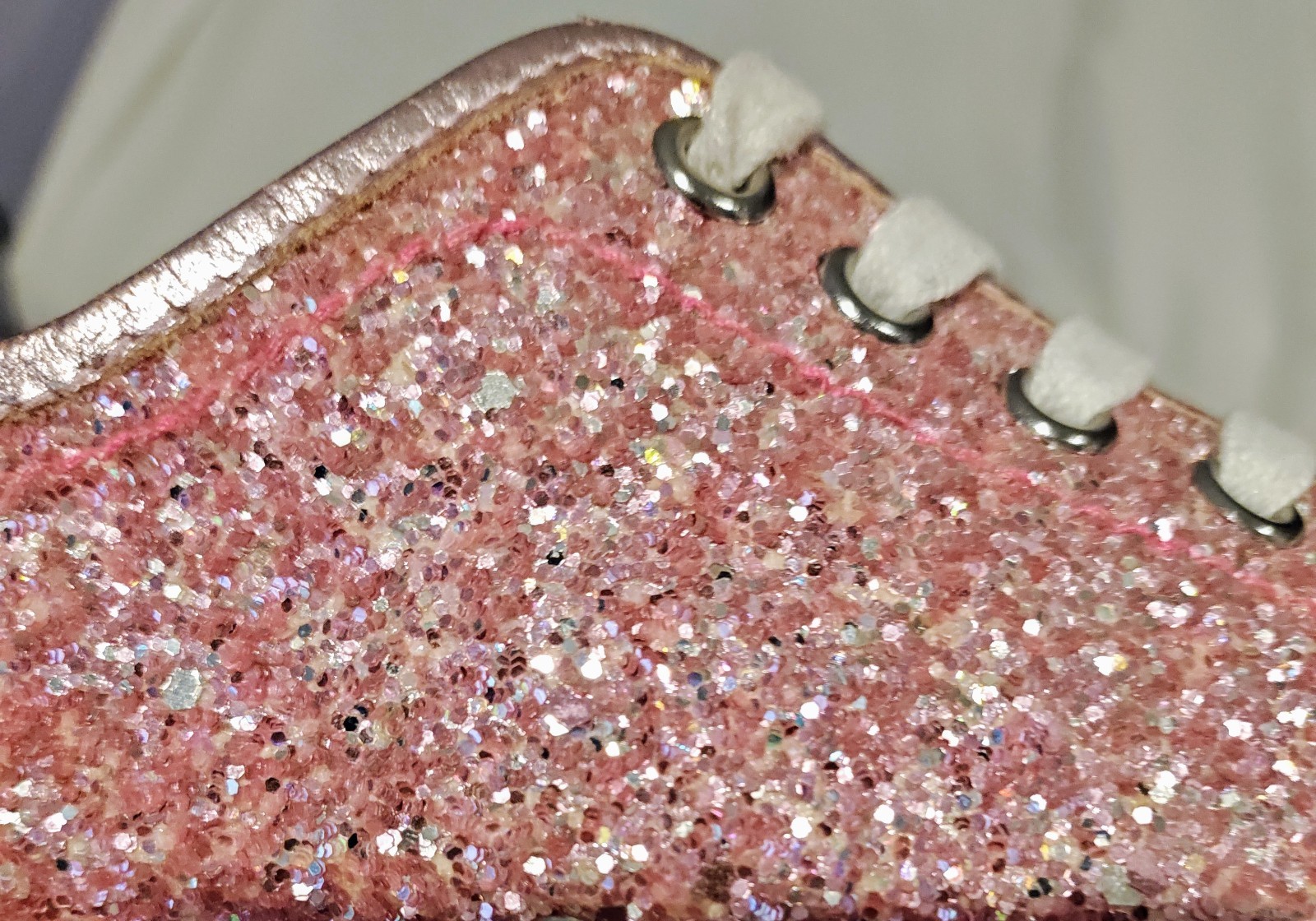 Moschino Couture Logo Pink Glitter Low-Top Sneakers Women's Size 8