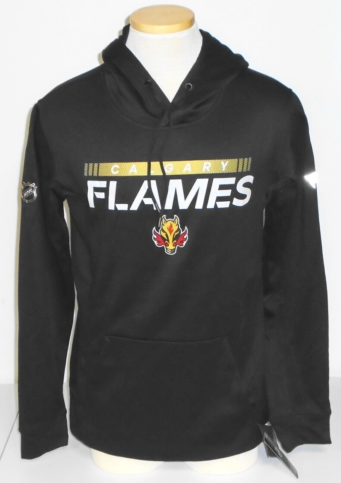 NWT Fanatics NHL Calgary Flames Hooded Sweatshirt Black Hoodie S, M, XL,2XL, 3XL