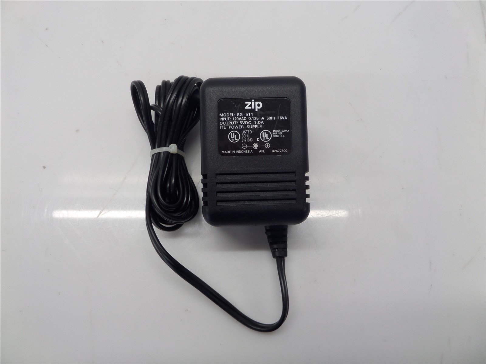 OEM Iomega Zip Drive Power Adapter Input 120V 125mA 60Hz Output 5V 1A SG-511