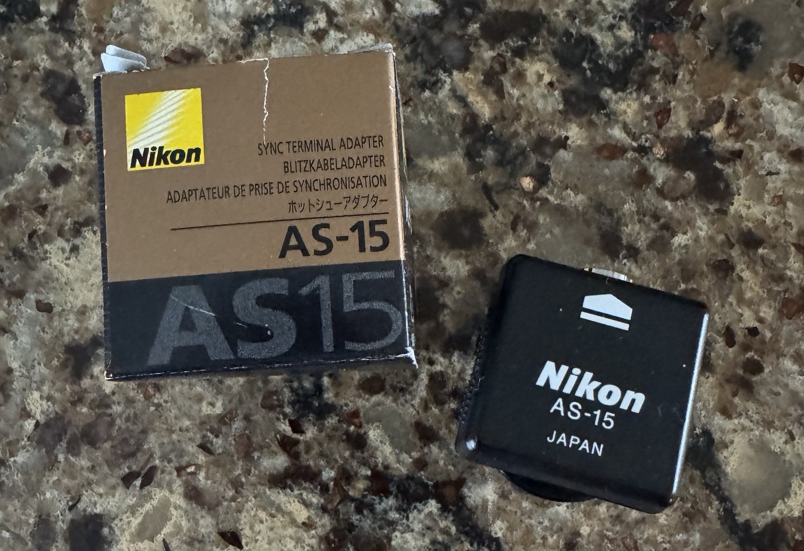 Nikon AS-15 Flash Sync Terminal Adapter w/Box