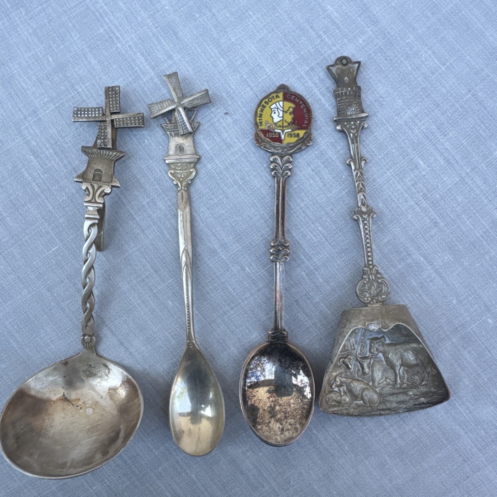 SET of 4 SILVERPLATE 90 HOLLAND SPOONS Windmill, Livestock