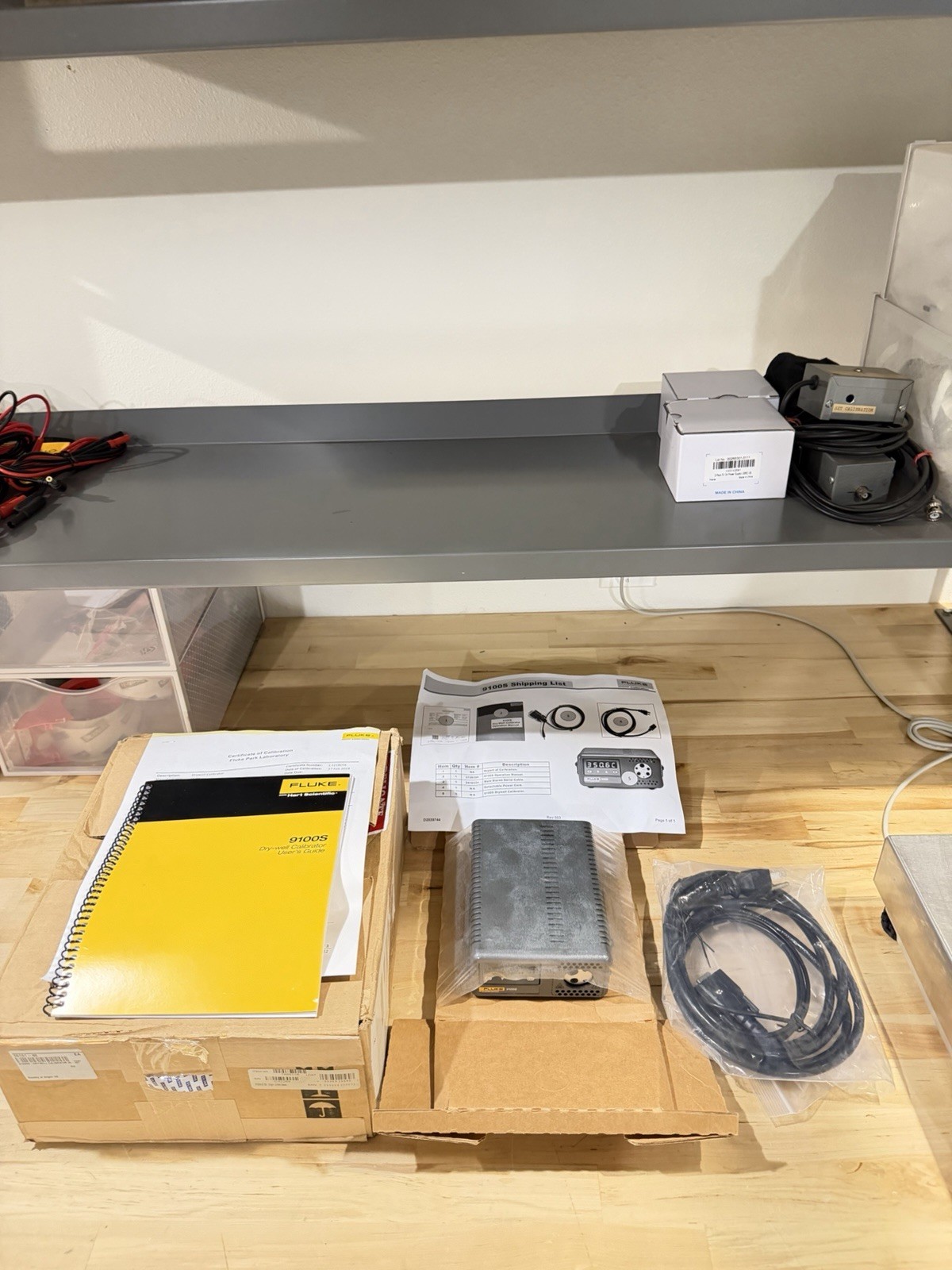 FLUKE CALIBRATION 9100S DRY WELL TEMPERATURE CALIBRATOR FREE SHIPPING