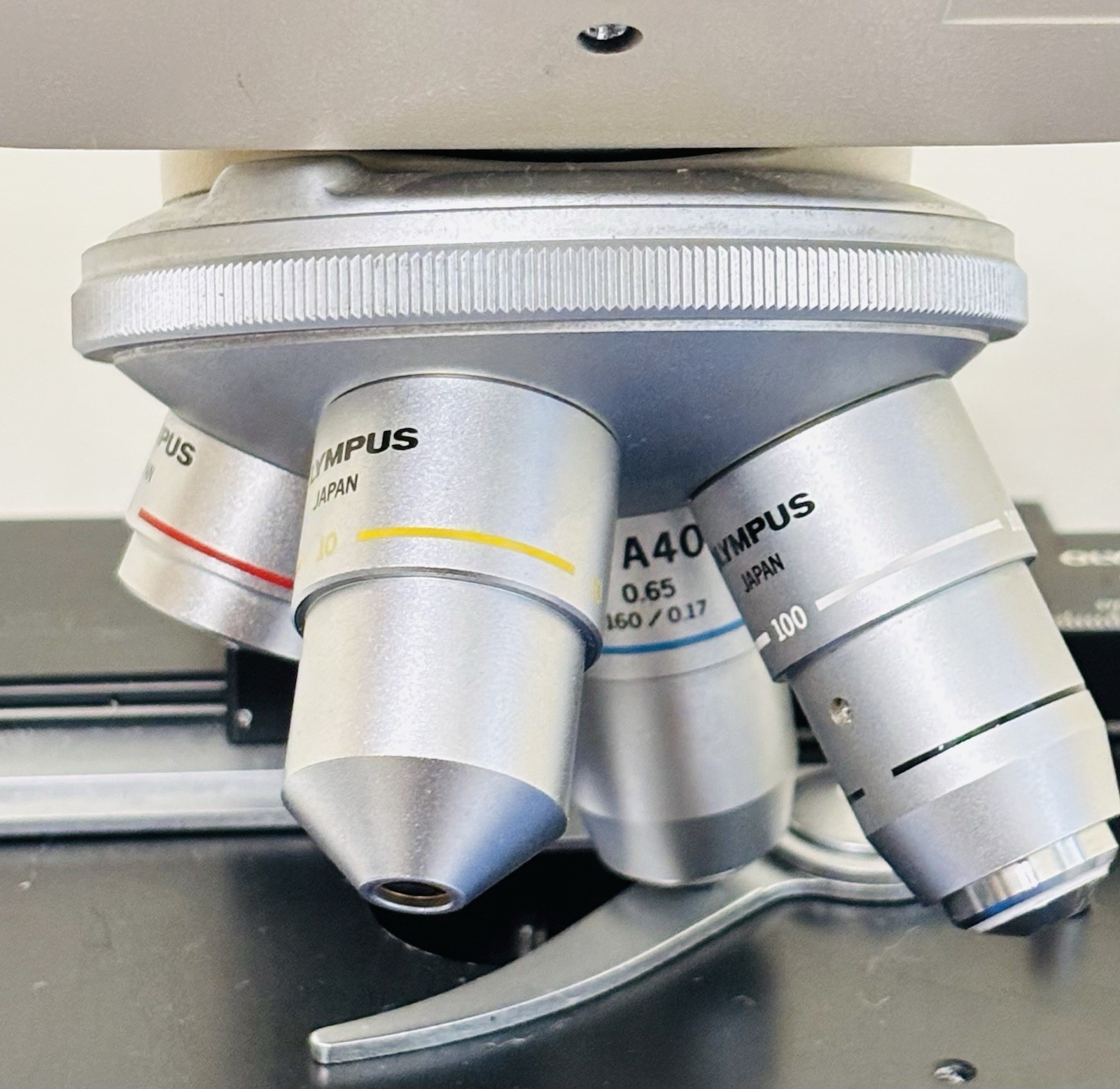 Olympus CHT / CH2 Laboratory Microscope