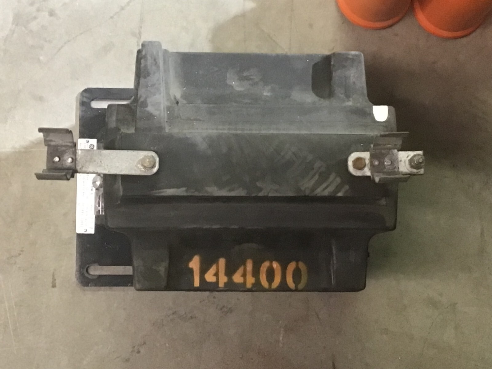 GE VOLTAGE TRANSFORMER JVM-5 120:1 765X021051 14400 VOLTS