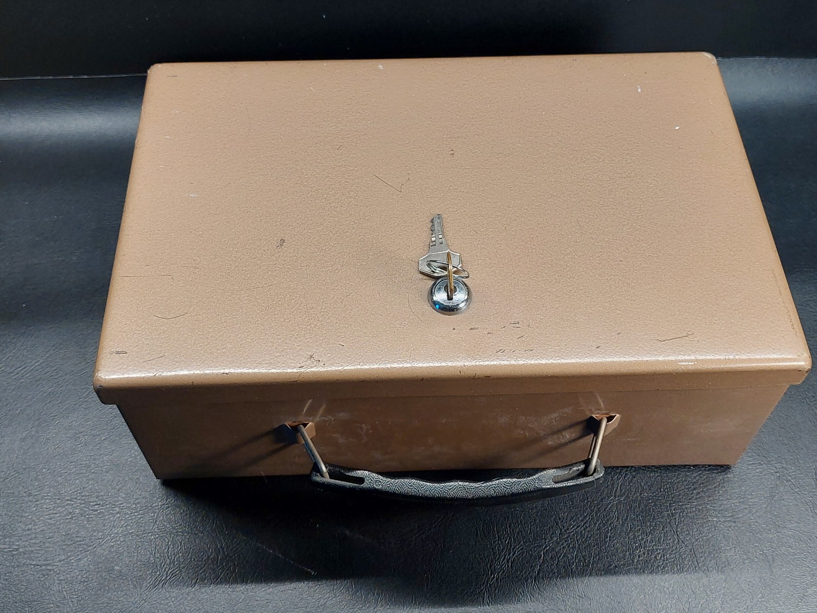 Vintage Rockaway Metal Lock Box w/ 2 Keys Made USA 12” x 8” x 4”