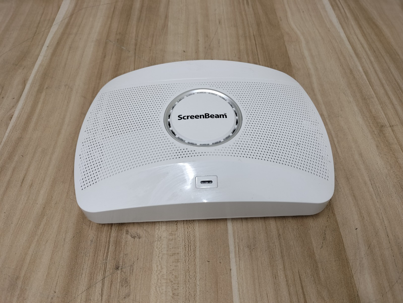 ScreenBeam 1100 4K Wireless Presentation & Display Receiver SBWD1100