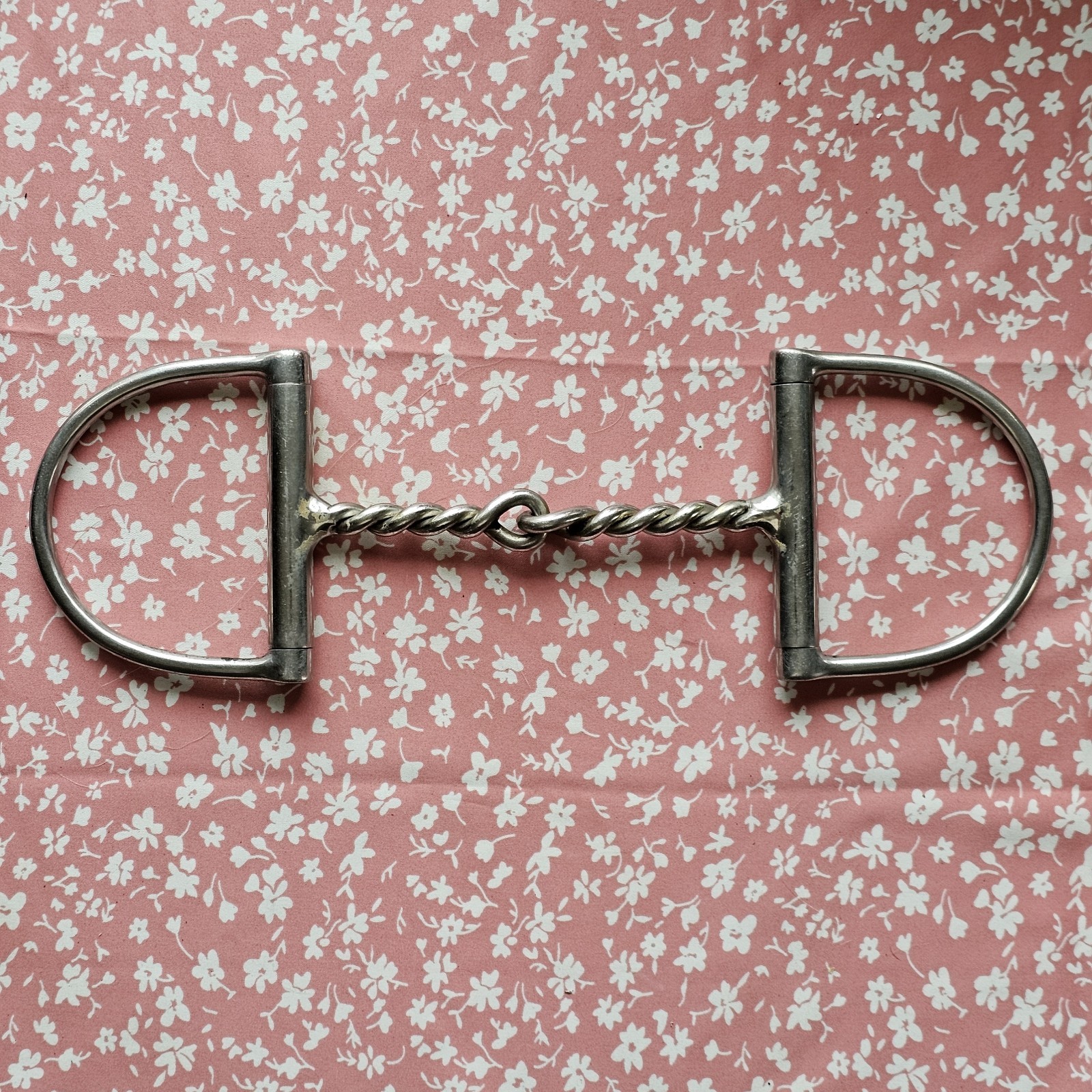 5" English D Ring Snaffle Bit Twisted Wire Mouthpiece Unmarked Used Single Joint
