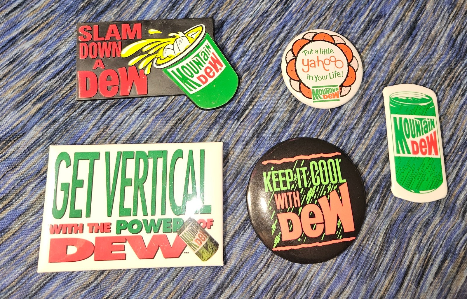 5 DIFFERENT MOUNTAIN DEW PINBACKS EXCELLENT COND CHECK OUT MY OTHER PEPSI ITEMS