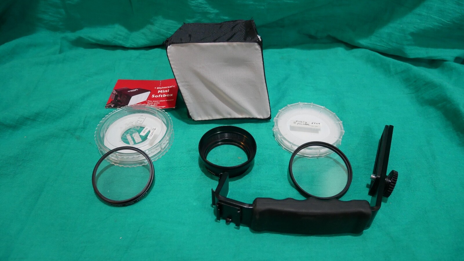 Camera Accessories - Handle with Flash Mounts-RPS Studio Mini Softbox-3 Filters