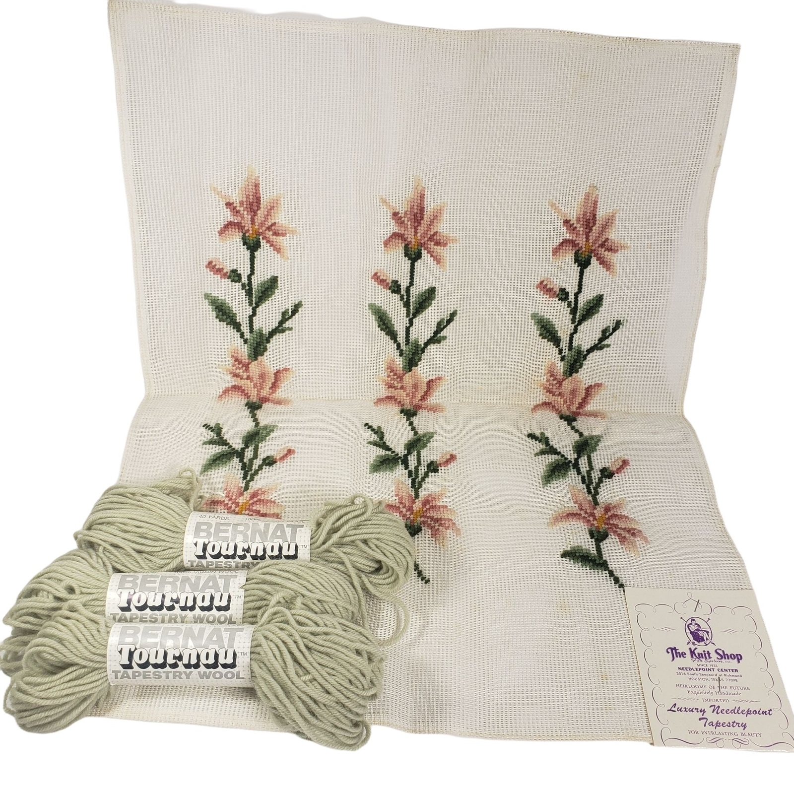 Vtg Preworked Needlepoint Canvas Pink Lilies Floral 18x23 Bernat Yarn 3 Skeins