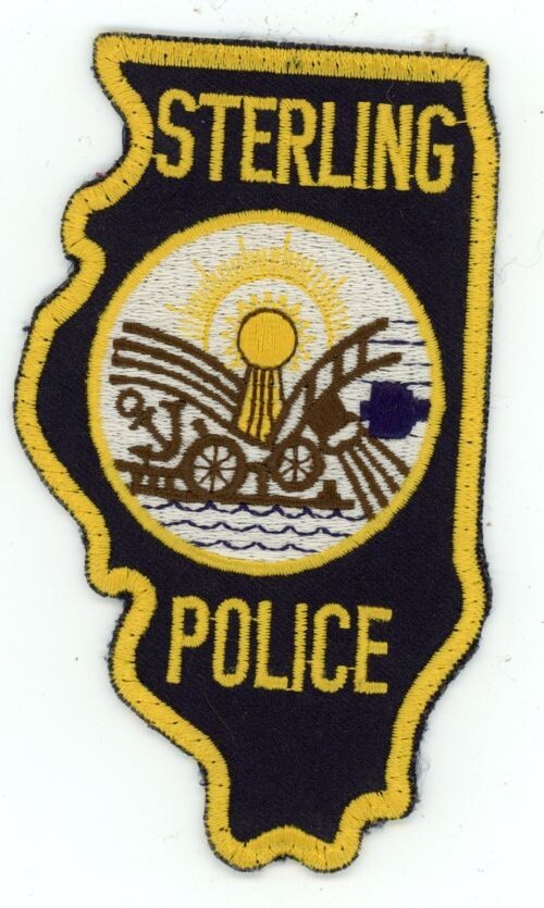 ILLINOIS IL STERLING POLICE NICE STATE SHAPED SHOULDER PATCH SHERIFF